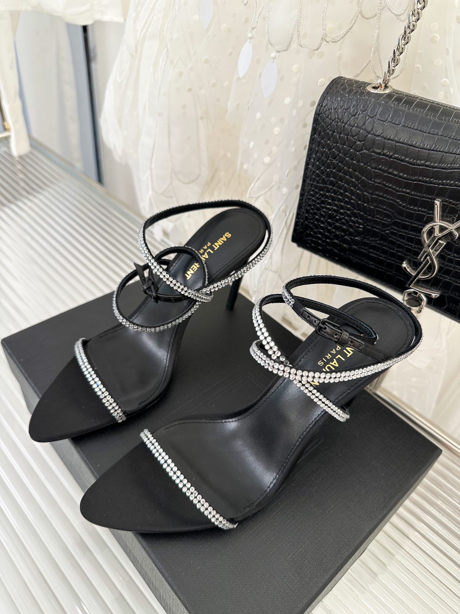 𝙎𝙖𝙞𝙣𝙩 𝙇𝙖𝙪𝙧𝙚𝙣𝙩 | 𝟐𝟎𝟐𝟑/𝐒𝐒 𝐧𝐞𝐰 YSL｜23s new high heel sandals Italian leather outsole