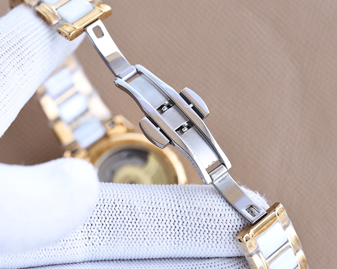 Rolex .OLEX Ladies Jewelry Collection