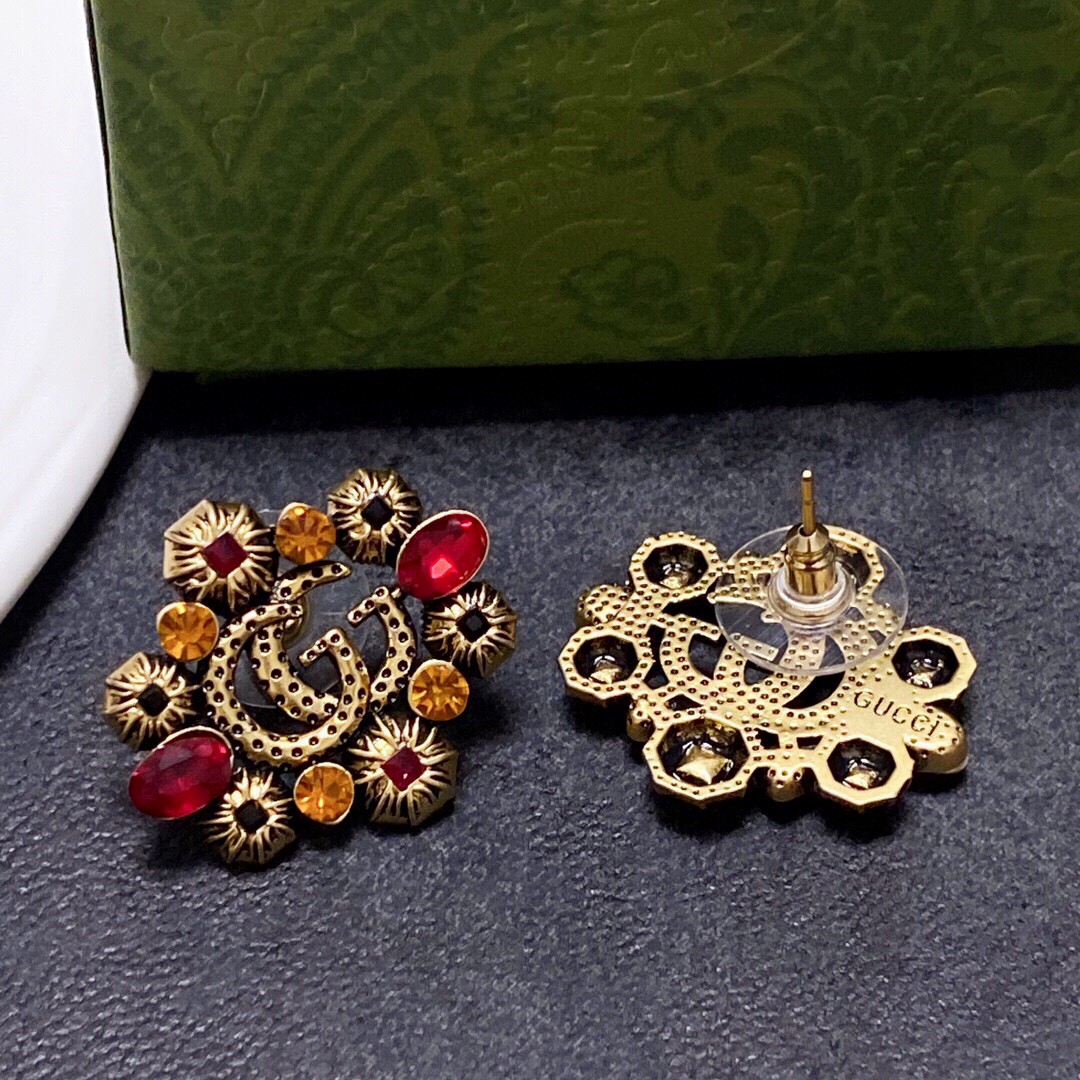 𝐆𝐮𝐜𝐜𝐢 Double G Stud Earrings