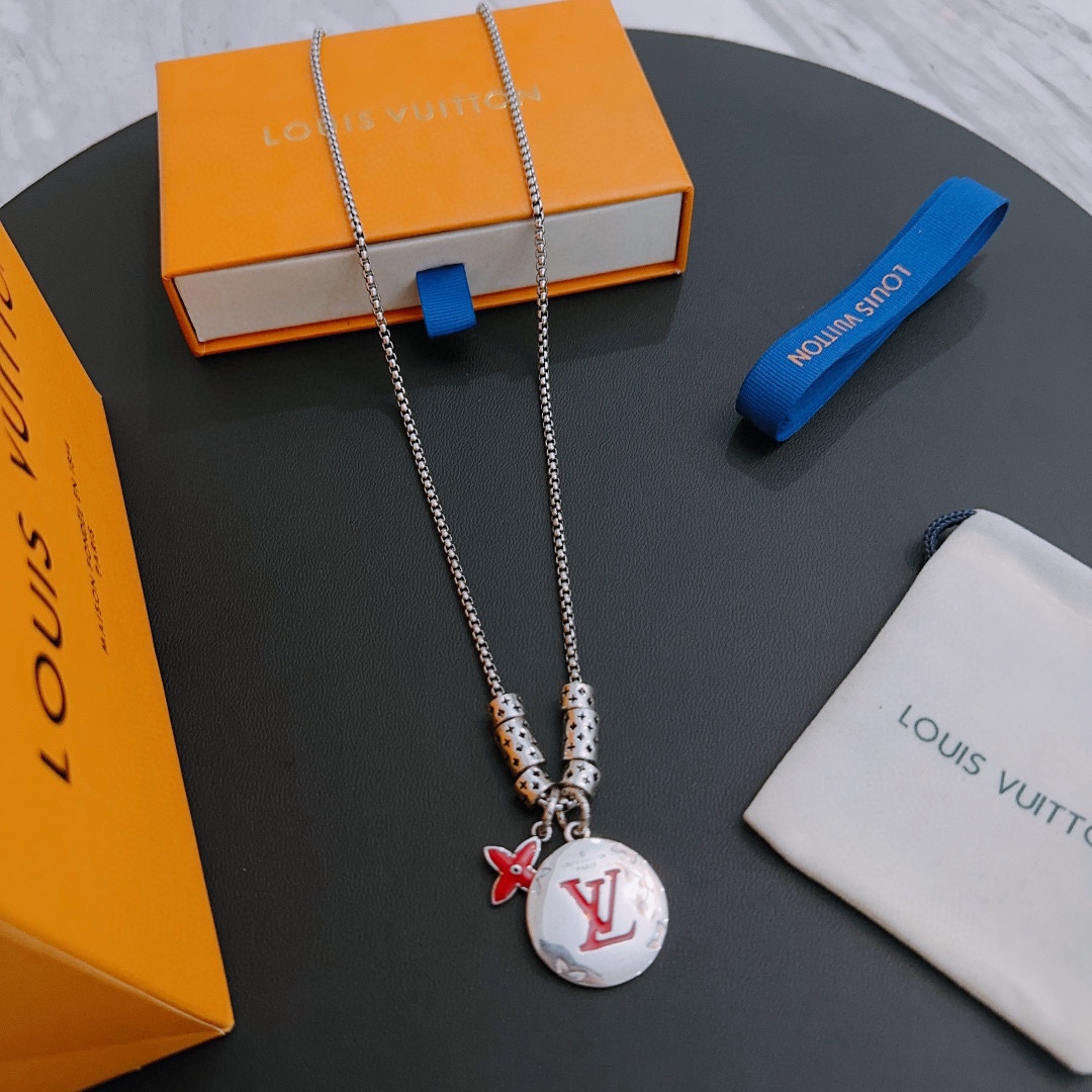 Louis Vuitton vintage silver necklace, couple's version, chain length 60 cm, changeable