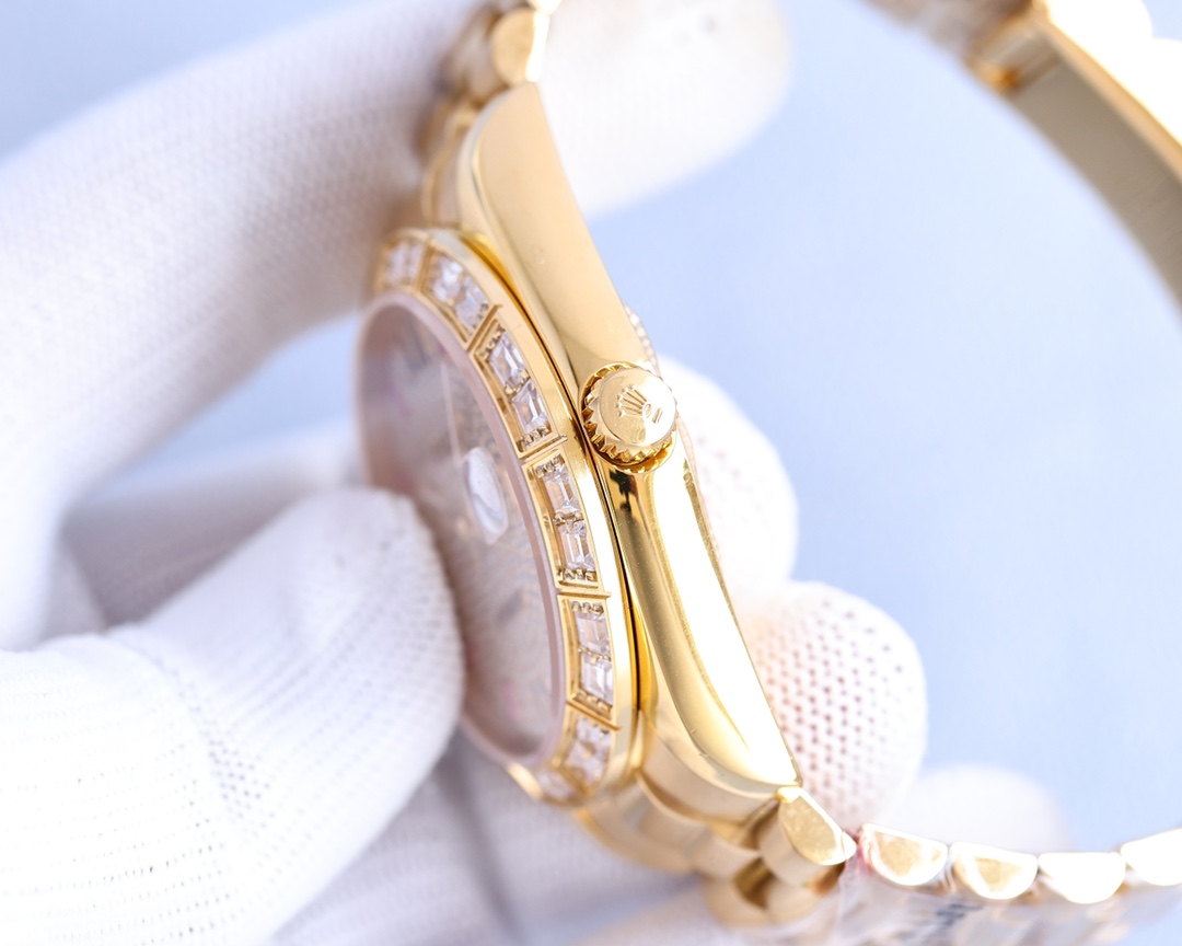 Rolex full diamond model