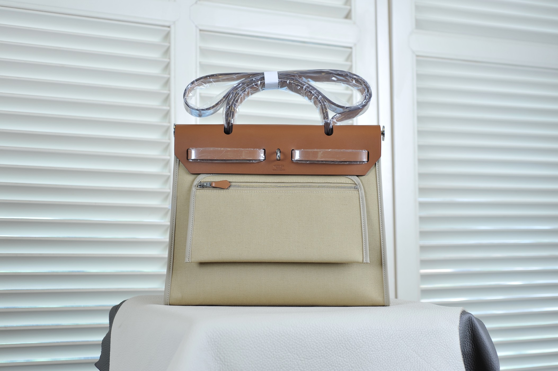 HERBAG31 saddle patchwork trench coat gray