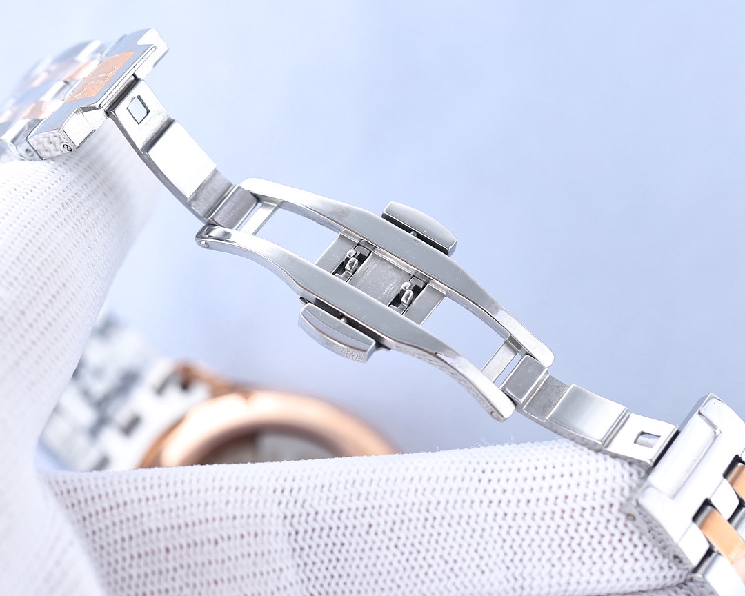 Jaeger-LeCoultre Fine Men's Watches