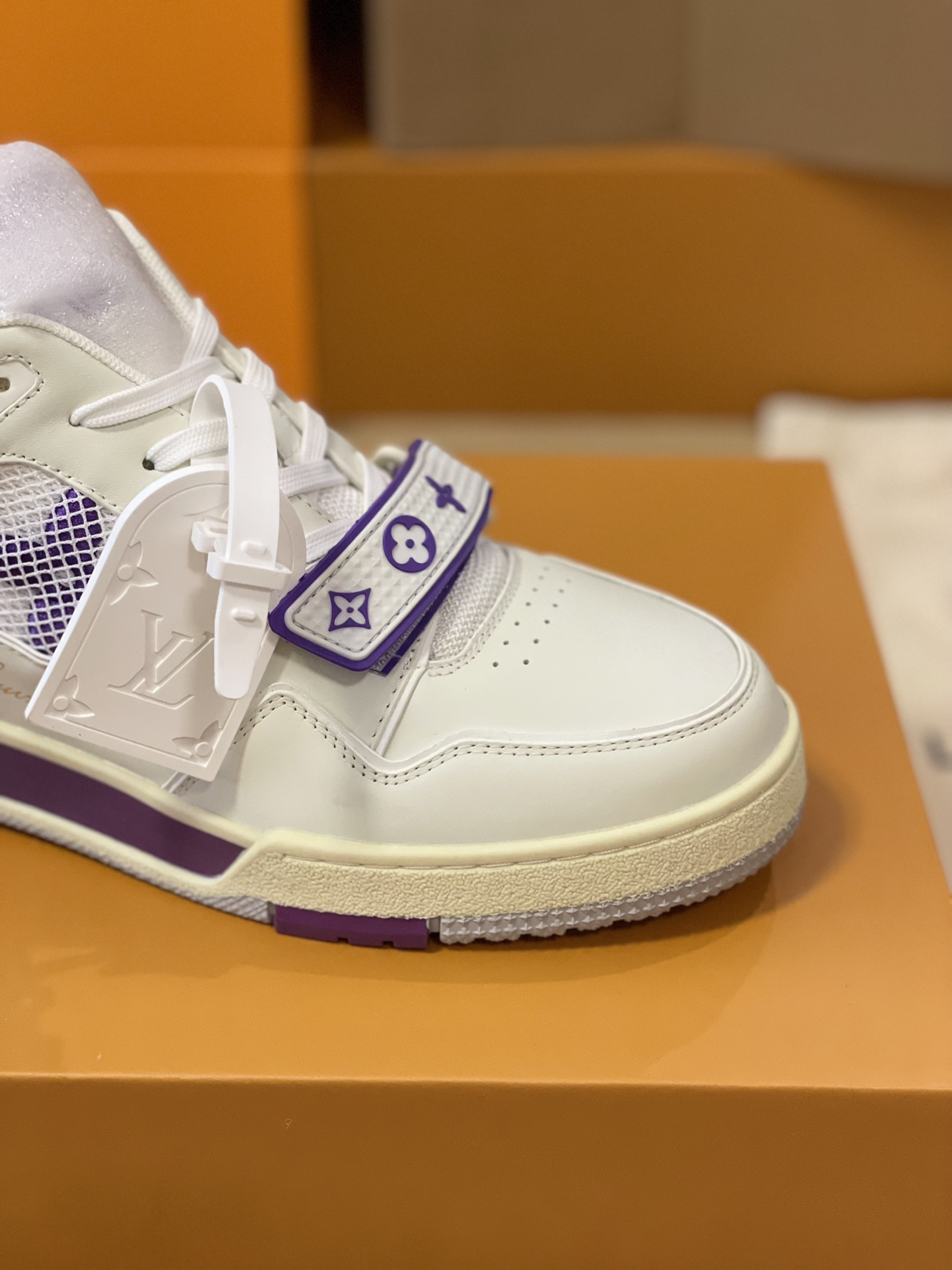 Louis Vuitton Trainer Couples Style 1A98UX