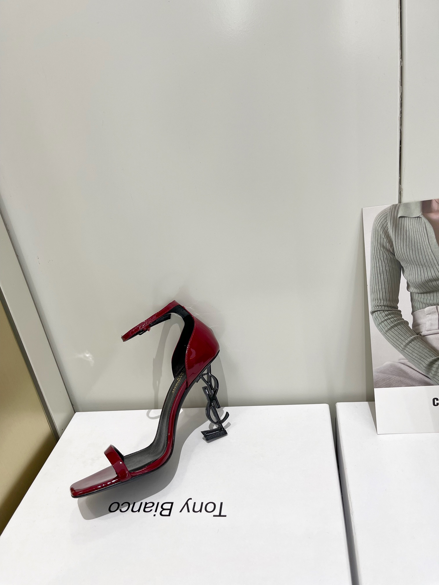 𝙎𝙖𝙞𝙣𝙩 𝙇𝙖𝙪𝙧𝙚𝙣𝙩 | 𝟐𝟎𝟐𝟐/𝐒𝐒 𝐧𝐞𝐰 YSL｜Saint Laurent silk diamond buckle high heels Imported silk