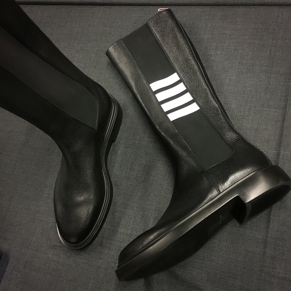 Thom Browne | 𝟐𝟎𝟐𝟏/𝐒𝐒 𝐧𝐞𝐰 21 FW early fall Thom Browne black four bar mid-calf boots