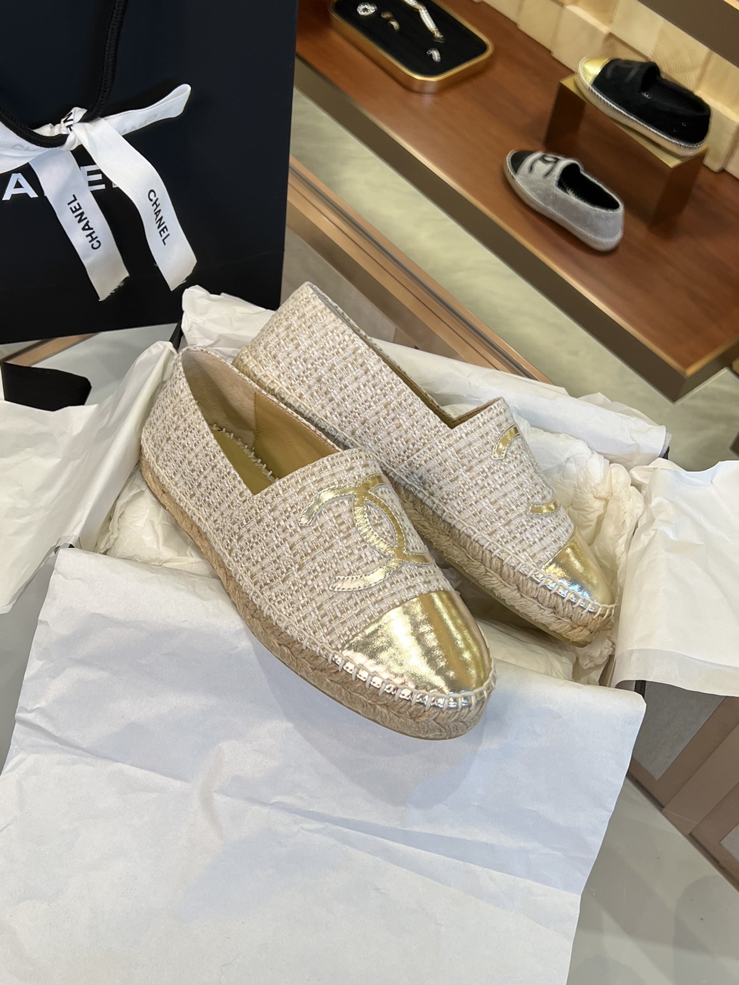 CHANEL fisherman shoes Chanel classic version of the original injection of rubber translucent rubber original color hemp sole