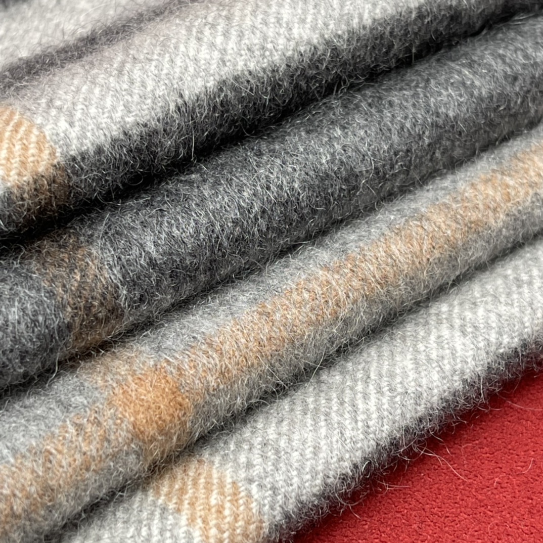 Burberry Classic Check Scarf