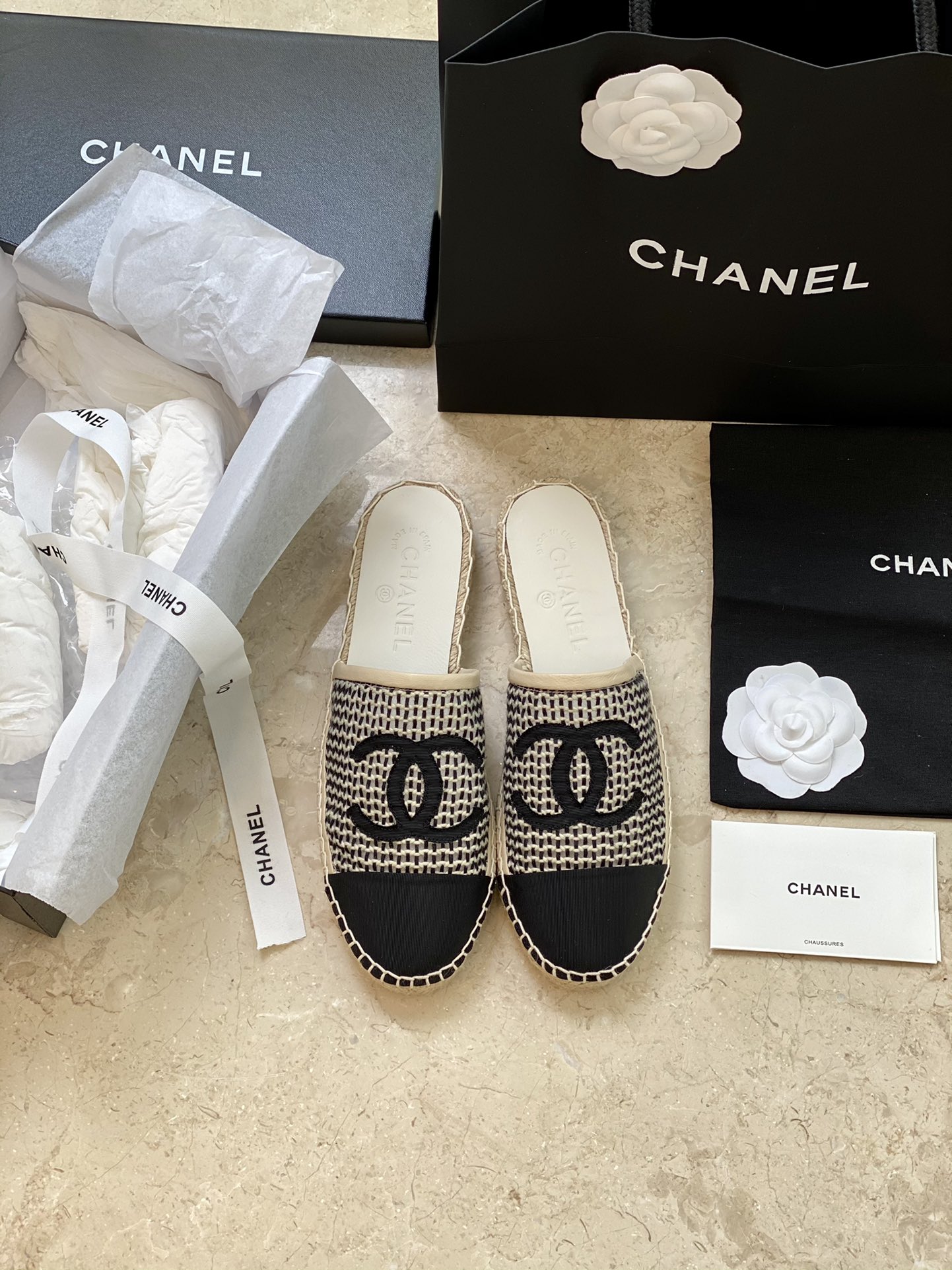 CHANEL fisherman shoes Chanel classic version of the original injection of rubber translucent rubber original color hemp sole