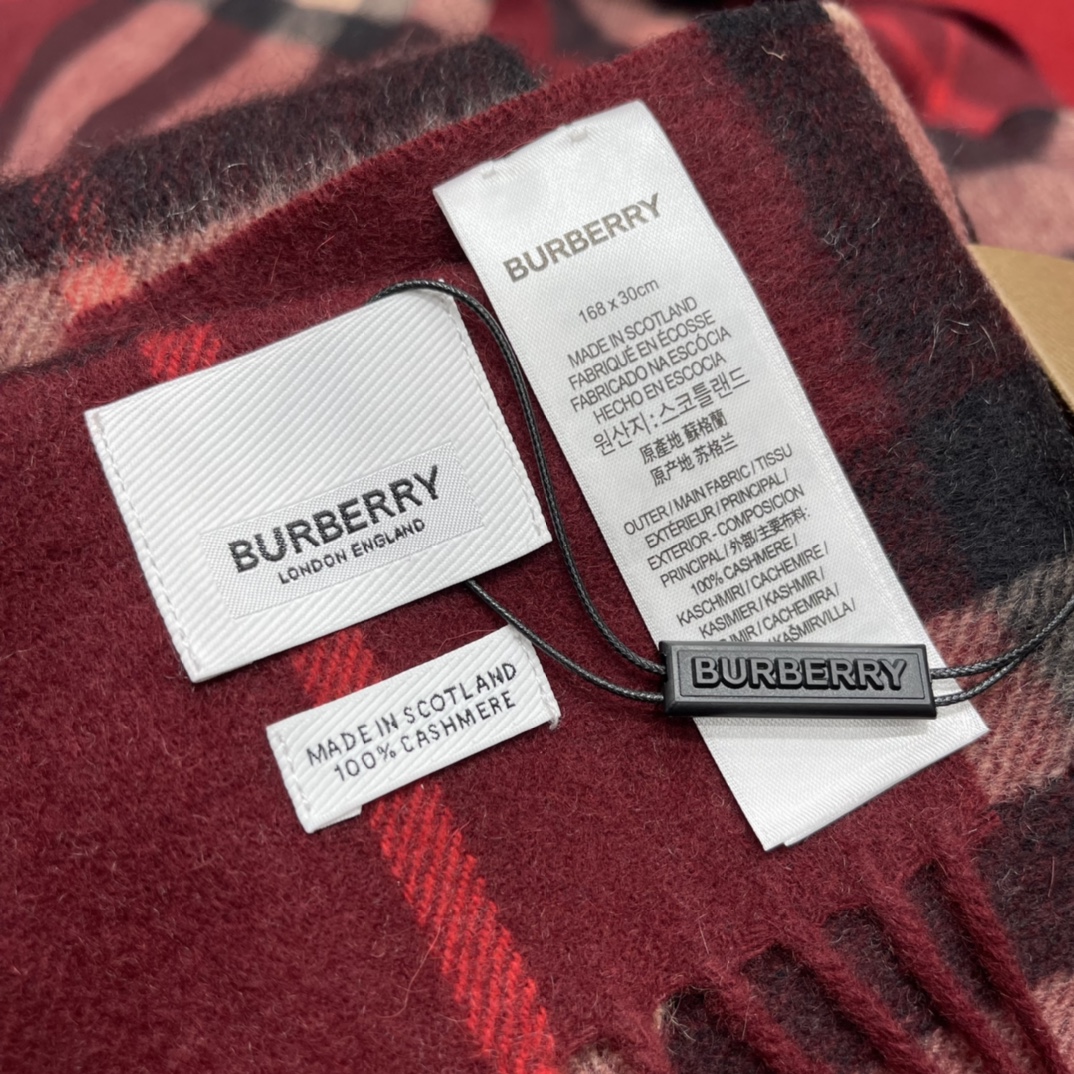 Burberry Classic Check Scarf