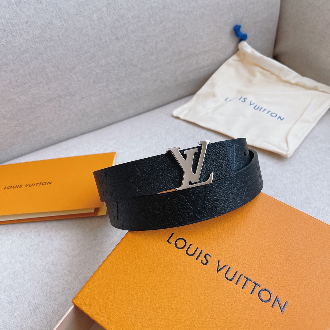 LOUIS VUITTO Parnassea Leather Goods Collection
