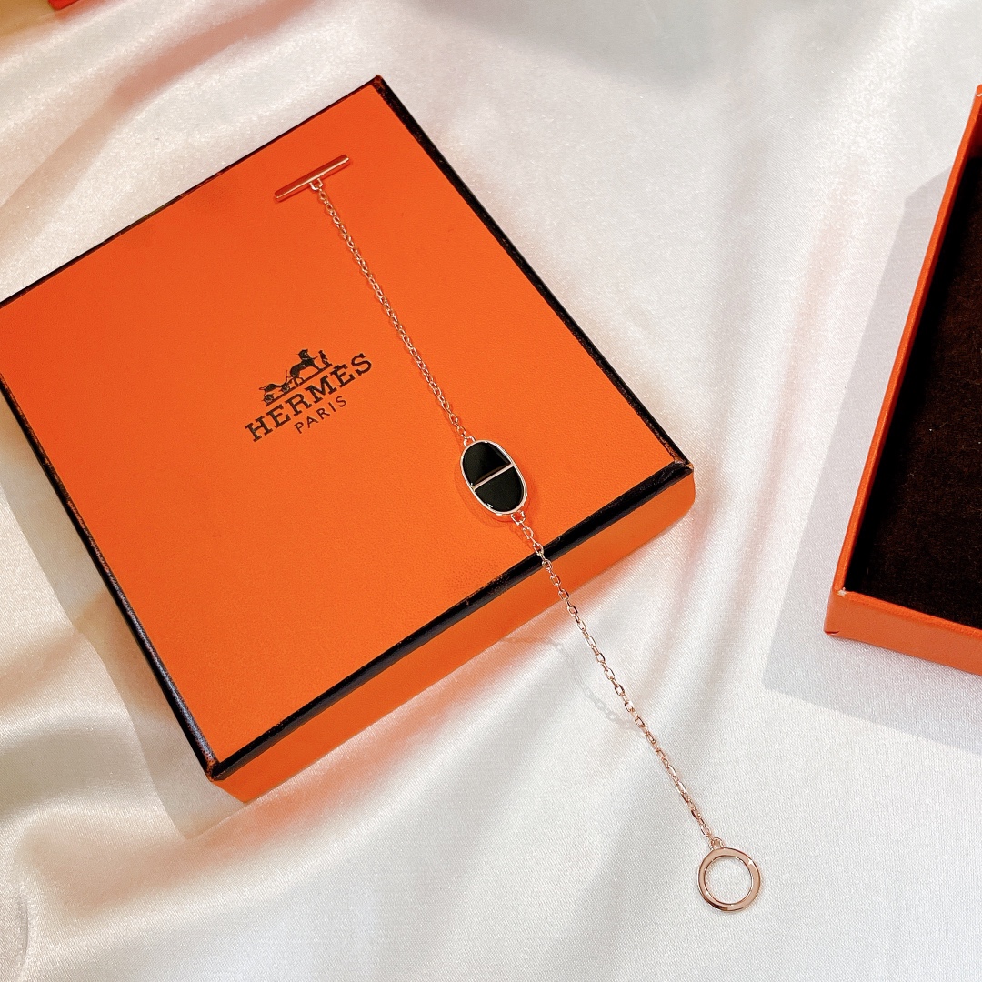 Hermes bracelet