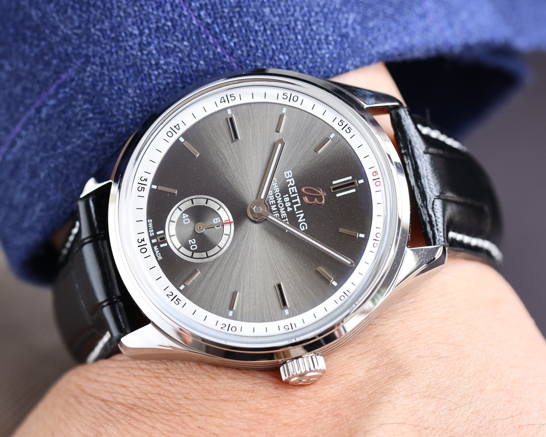 Breitling - Avenger Automatic Mechanical Arch Bridge Reinforced Glass