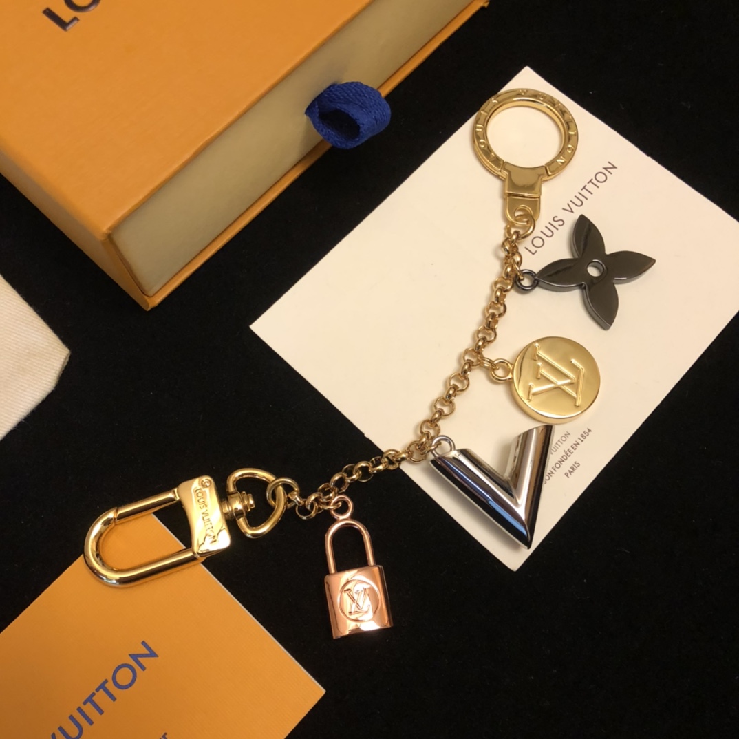 Louis Vuitton Lv Keychain Chain bag accessory