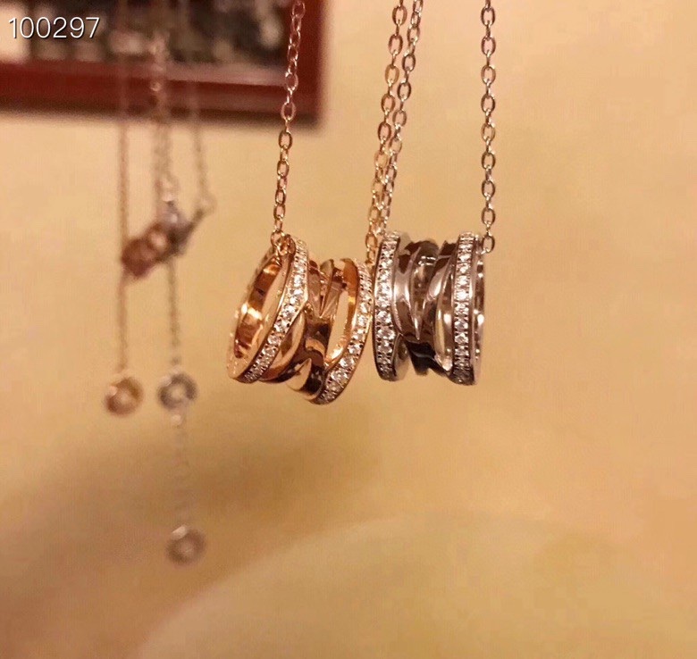 BVLGARI  necklace