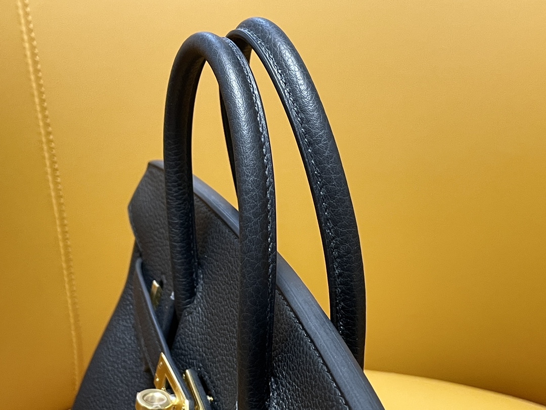 Bk25 black togo leather gold buckle