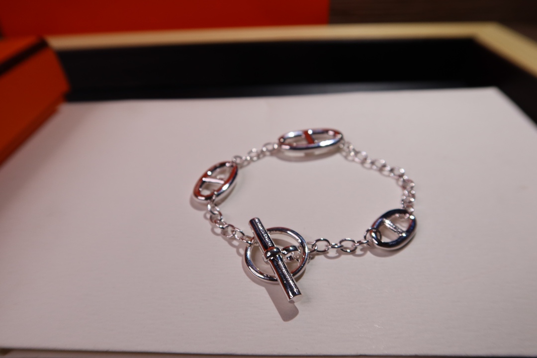 Hermes bracelet
