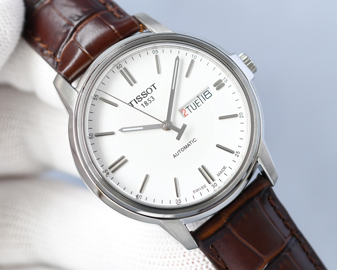 Tissot T065 series men's casual watch equipped with 2836 movement sapphire glass mirror