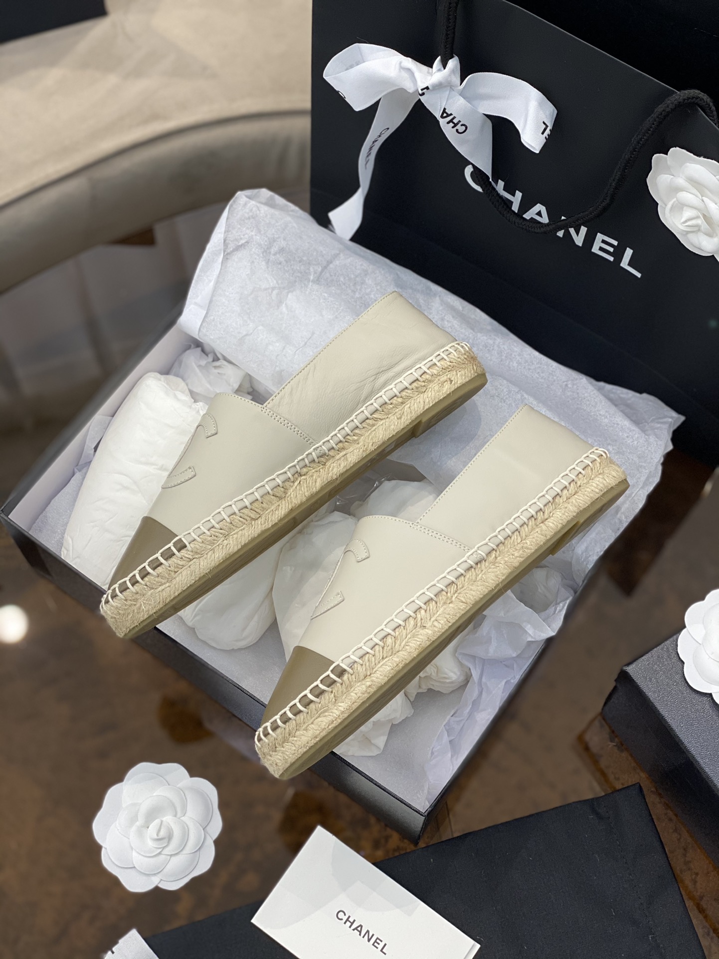 CHANEL fisherman shoes Chanel classic version of the original injection of rubber translucent rubber original color hemp sole