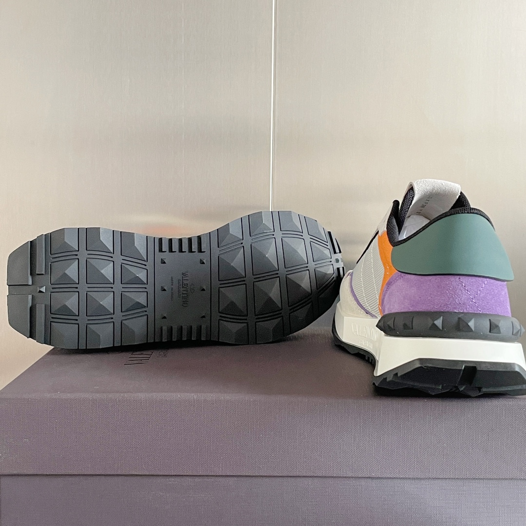 【Valentino】𝟐𝟎𝟐𝟏/𝐒𝐒 𝐧𝐞𝐰  Valentino new NETRUNNER series casual air cushion sports shoes