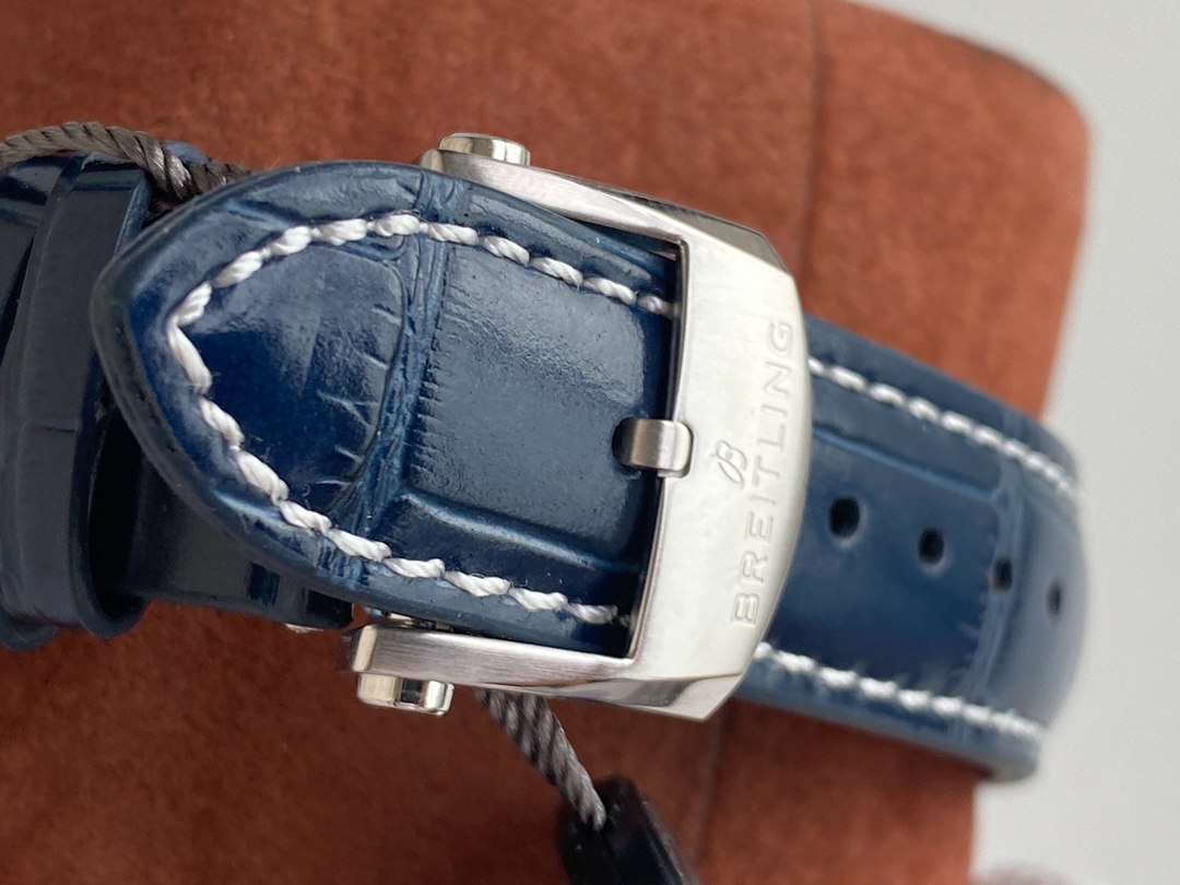 Breitling - Puia Automatic 316L steel CNC polished to perfection