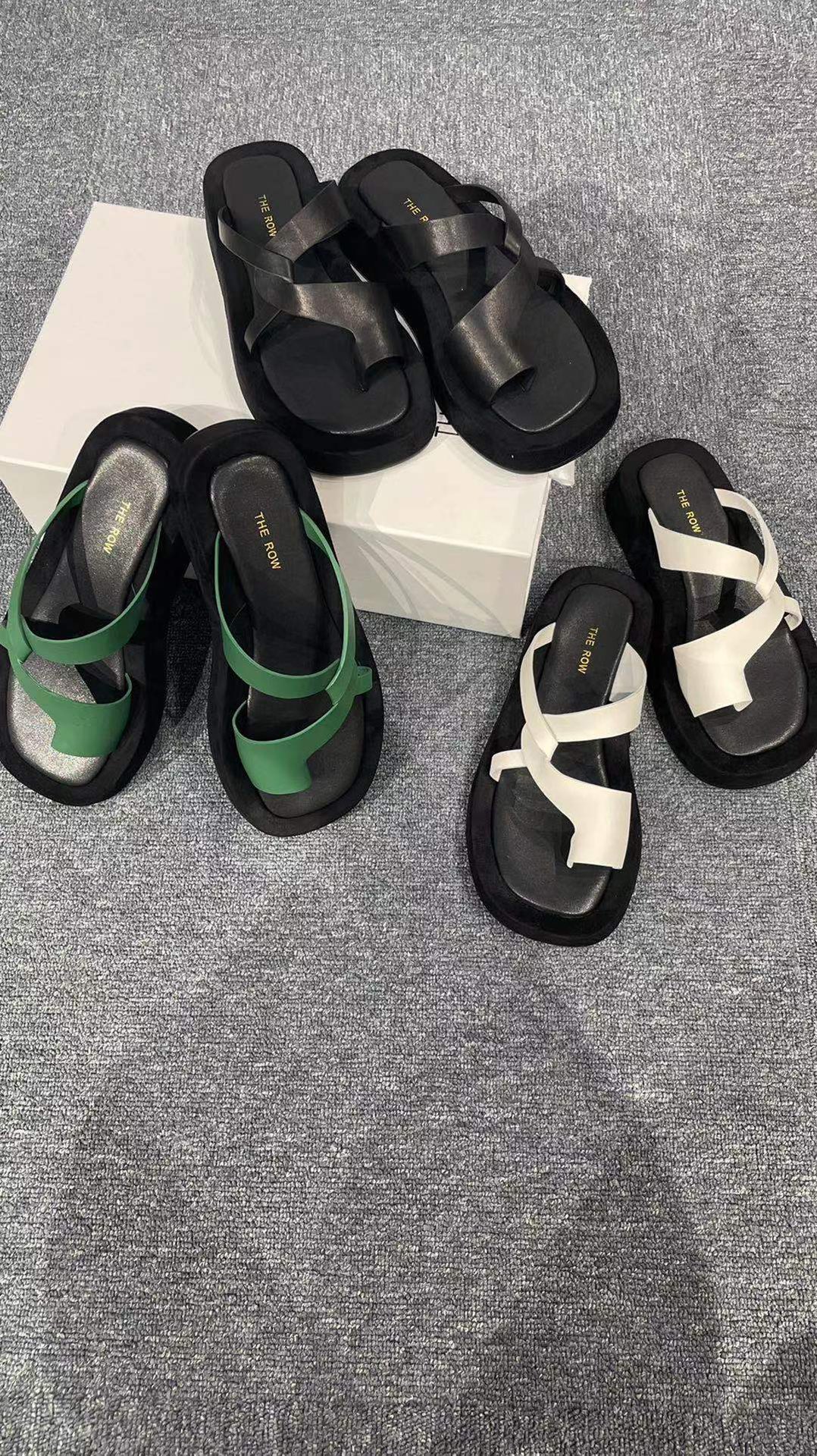 THE ROW | 𝟐𝟎𝟐𝟏/𝐒𝐒 𝐧𝐞𝐰 The row 2021 official website synchronization niche sexually cool wind thick bottom flip-flops