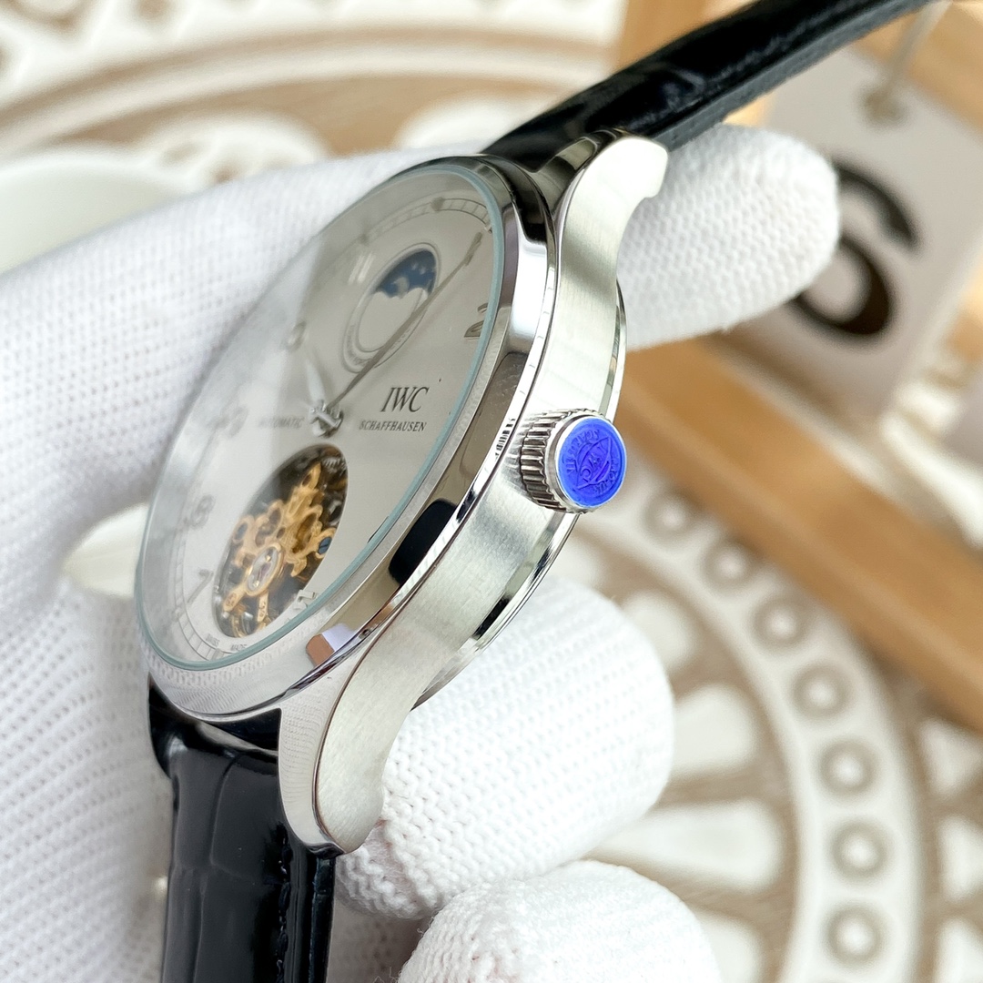 IWC- Fine men's watches Fully automatic mechanical movement, top 316 steel case and strap