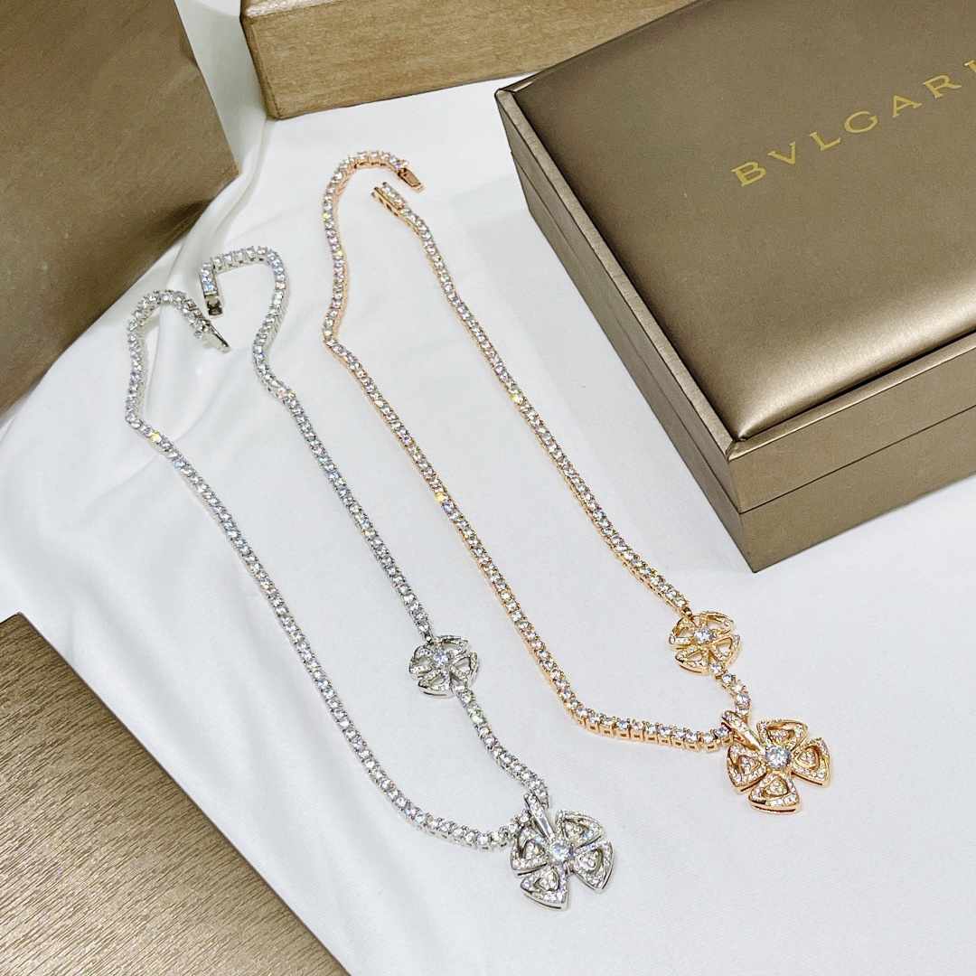 BVLGARI  necklace