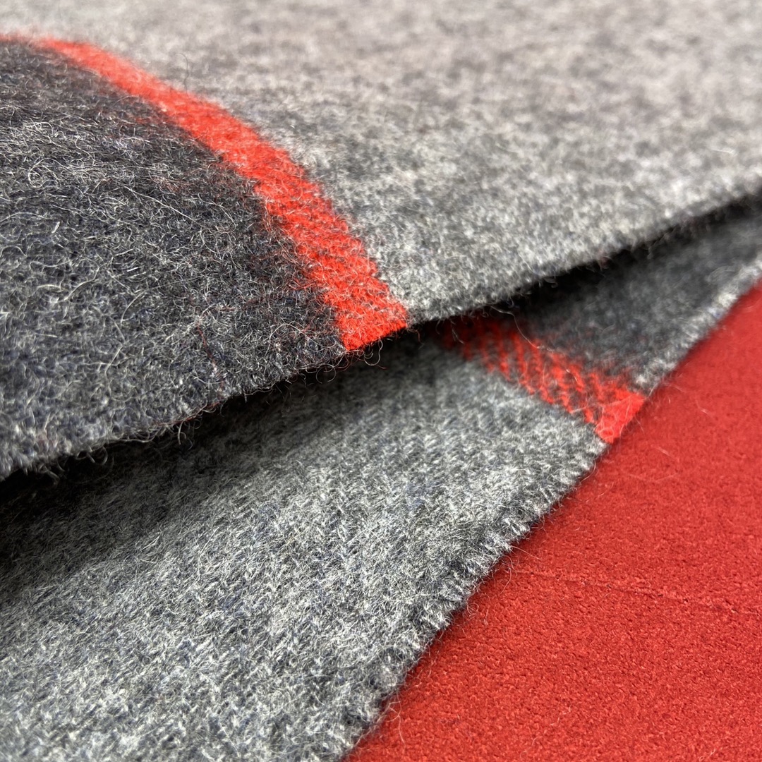 𝐋𝐎𝐄𝐖𝐄 Classic basic scarf for men and women 90% wool 10% cashmere