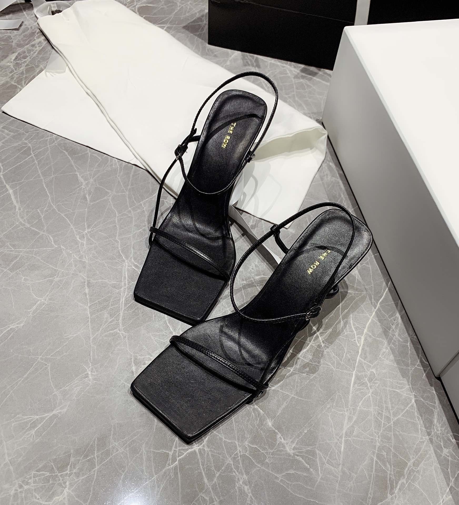 THE ROW - Top Edition Spring/Summer 2020 New The Row goddess level thin strap high heel sandals