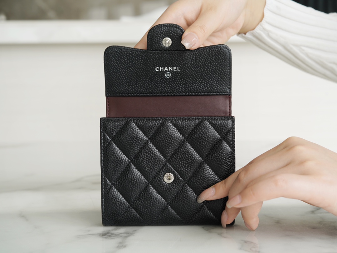 𝗖𝗛𝗔𝗘𝗡𝗟✦ 𝗖𝗹𝗮𝘀𝗶𝗰 𝗙𝗹𝗮𝗽 France 🇫🇷 Imported [HASS] Original Calfskin 🐂 Classic Trifold Wallet Black Silver