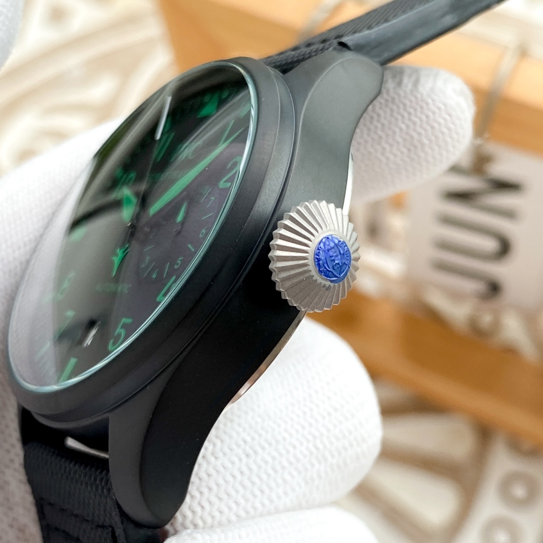 IWC- Big Pilot's Watch Edition Las Vegas Limited Edition 316 stainless steel case