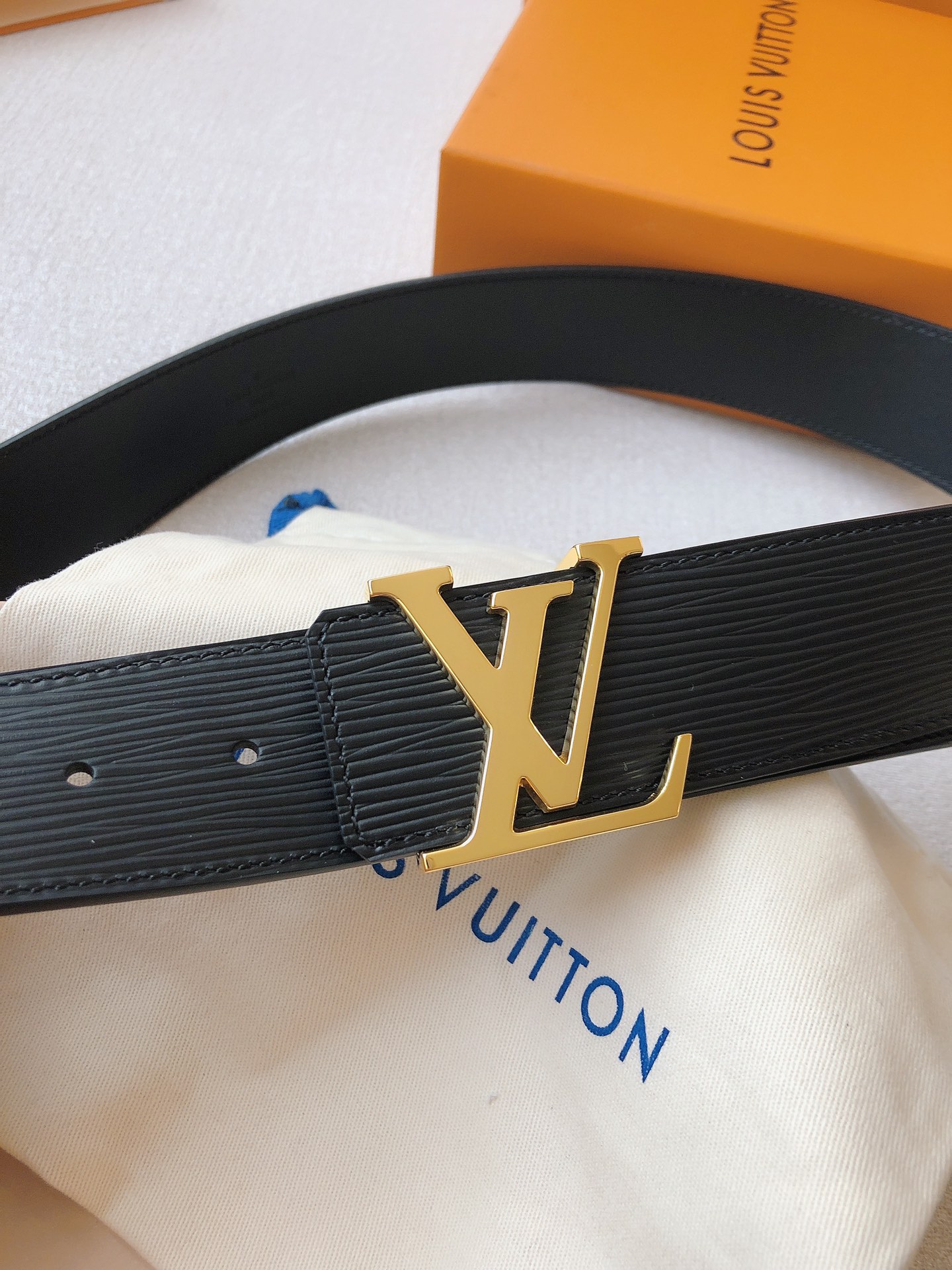 LOUIS VUITTO initials belt