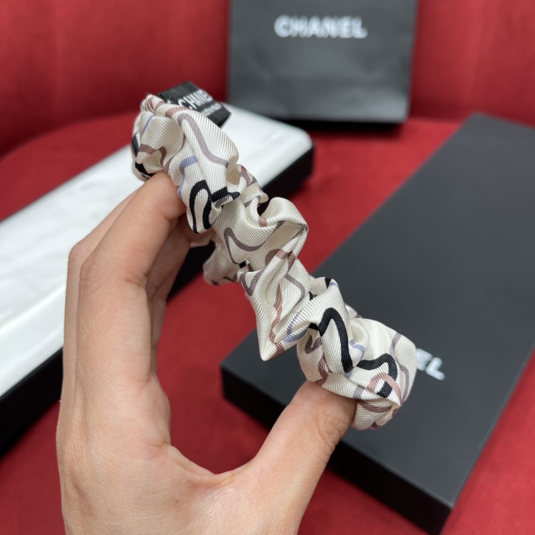 𝐂𝐡𝐚𝐧𝐞𝐥 Ribbon star combination hair tie 100% mulberry silk fabric