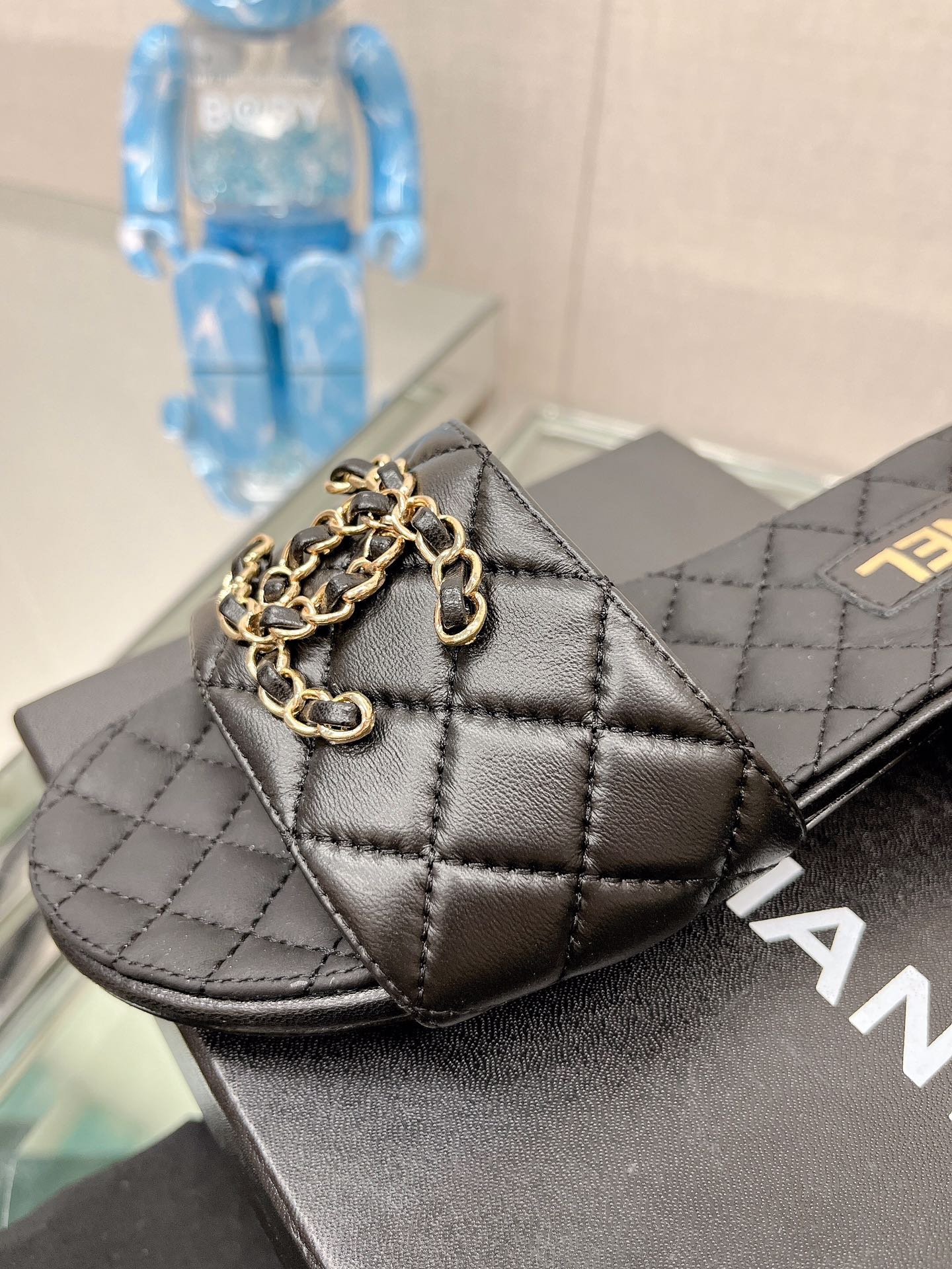 CHANEL 23Ss new diamond check chain double C buckle metal heel slippers sheepskin lining