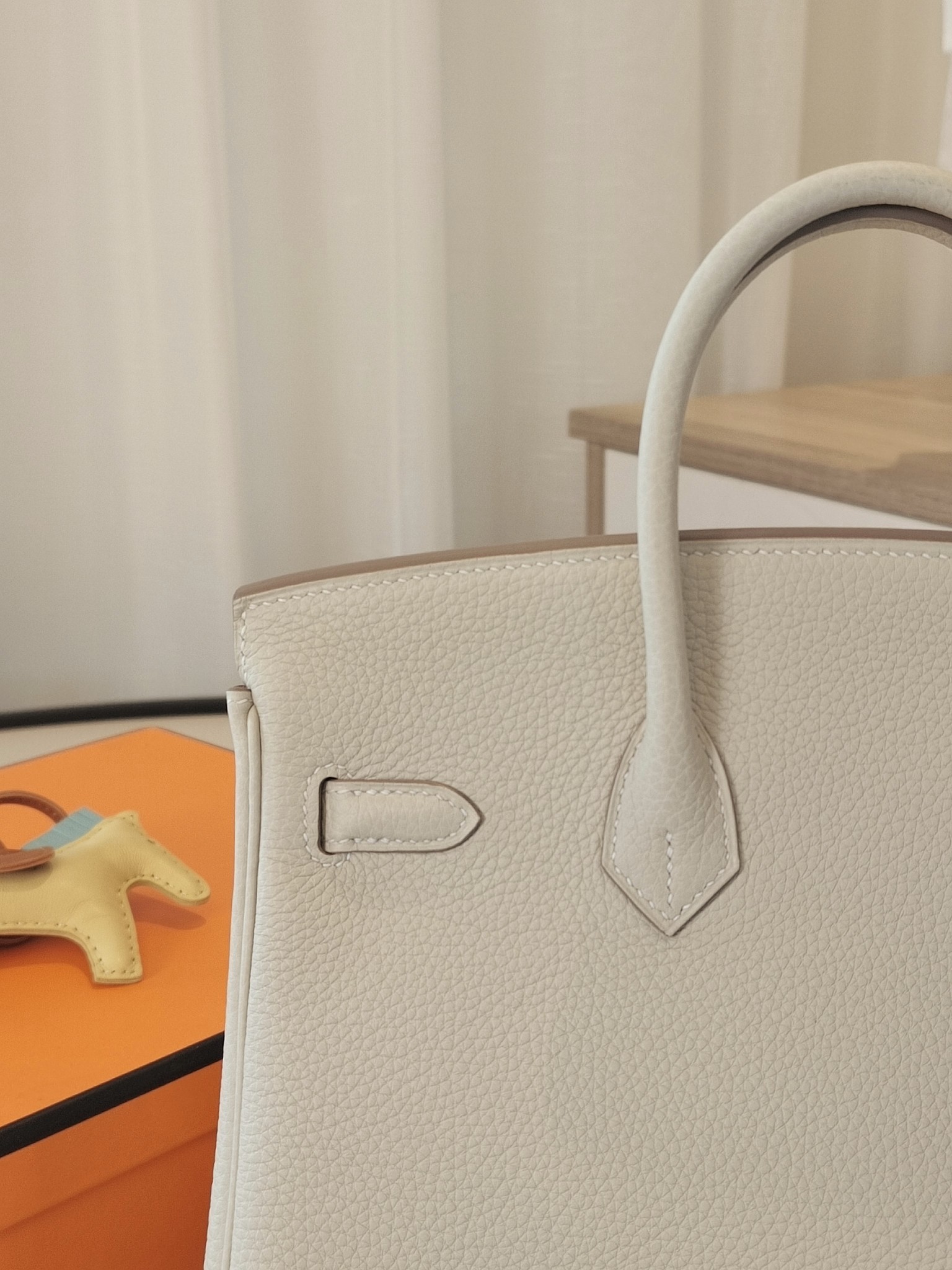 BK25 milkshake white togo leather gold buckle