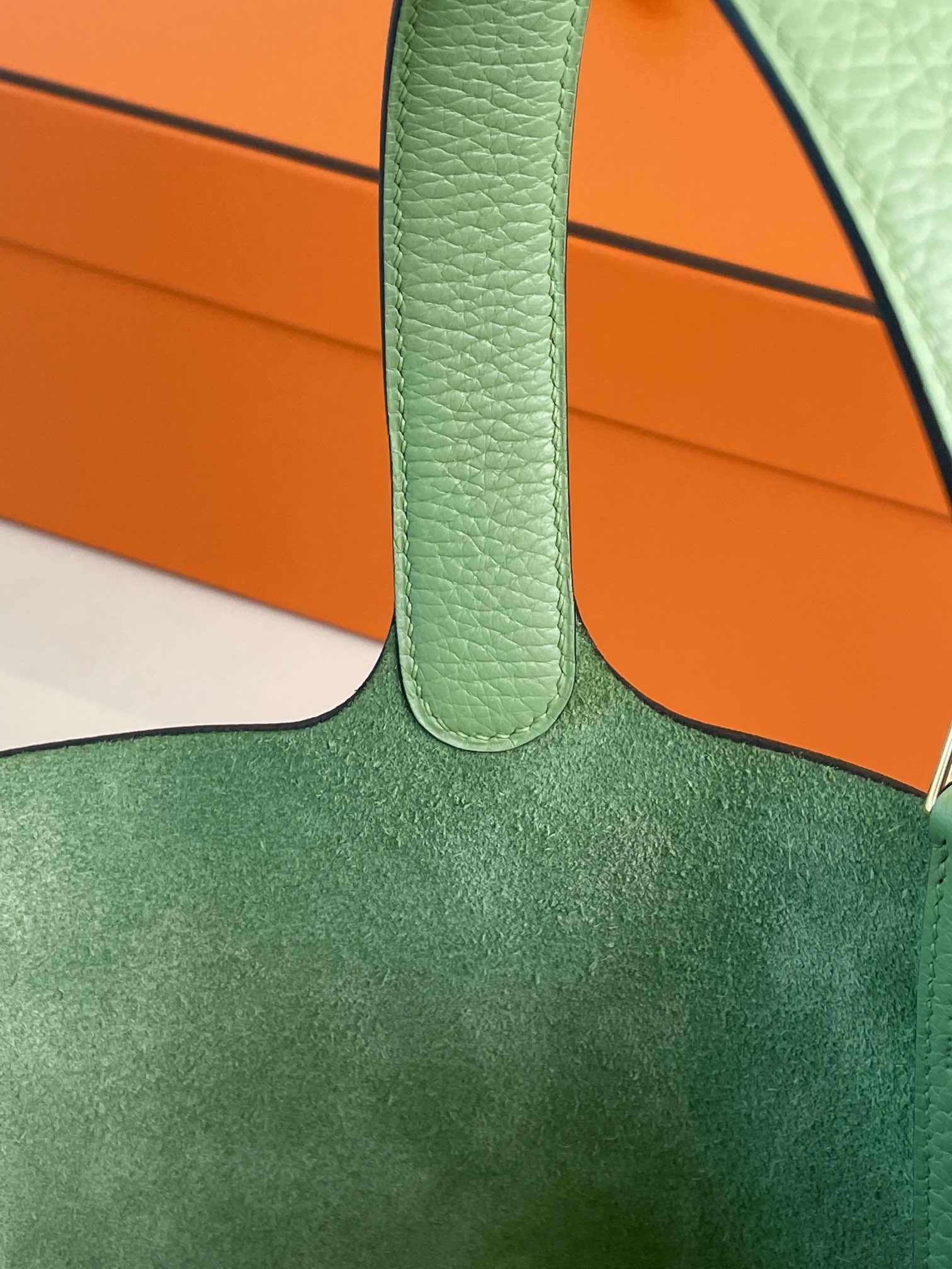 picotin18 avocado green