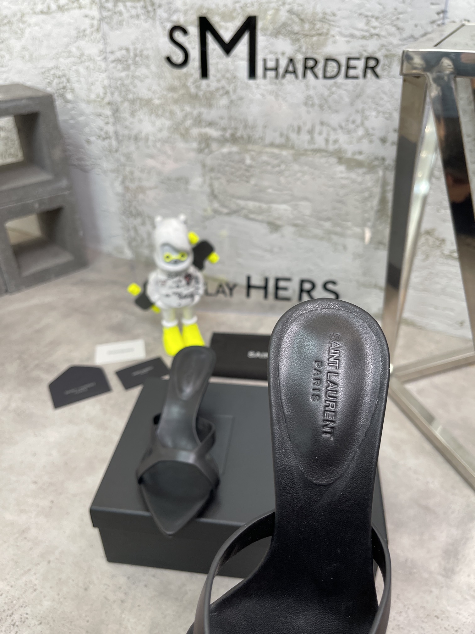 𝙎𝙖𝙞𝙣𝙩 𝙇𝙖𝙪𝙧𝙚𝙣𝙩 | 𝟐𝟎𝟐𝟐/𝐒𝐒 𝐧𝐞𝐰 YSL｜Early spring hot ysl high heel slippers Italian leather bottom