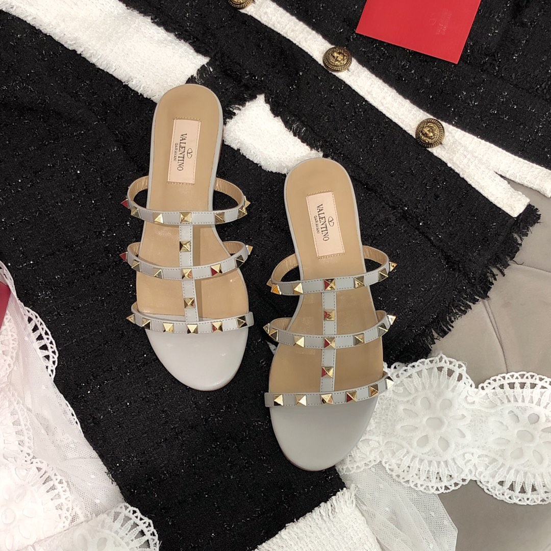 【Valentino】Valentino Top Edition Matte Grey 3 Strap Flat Slippers