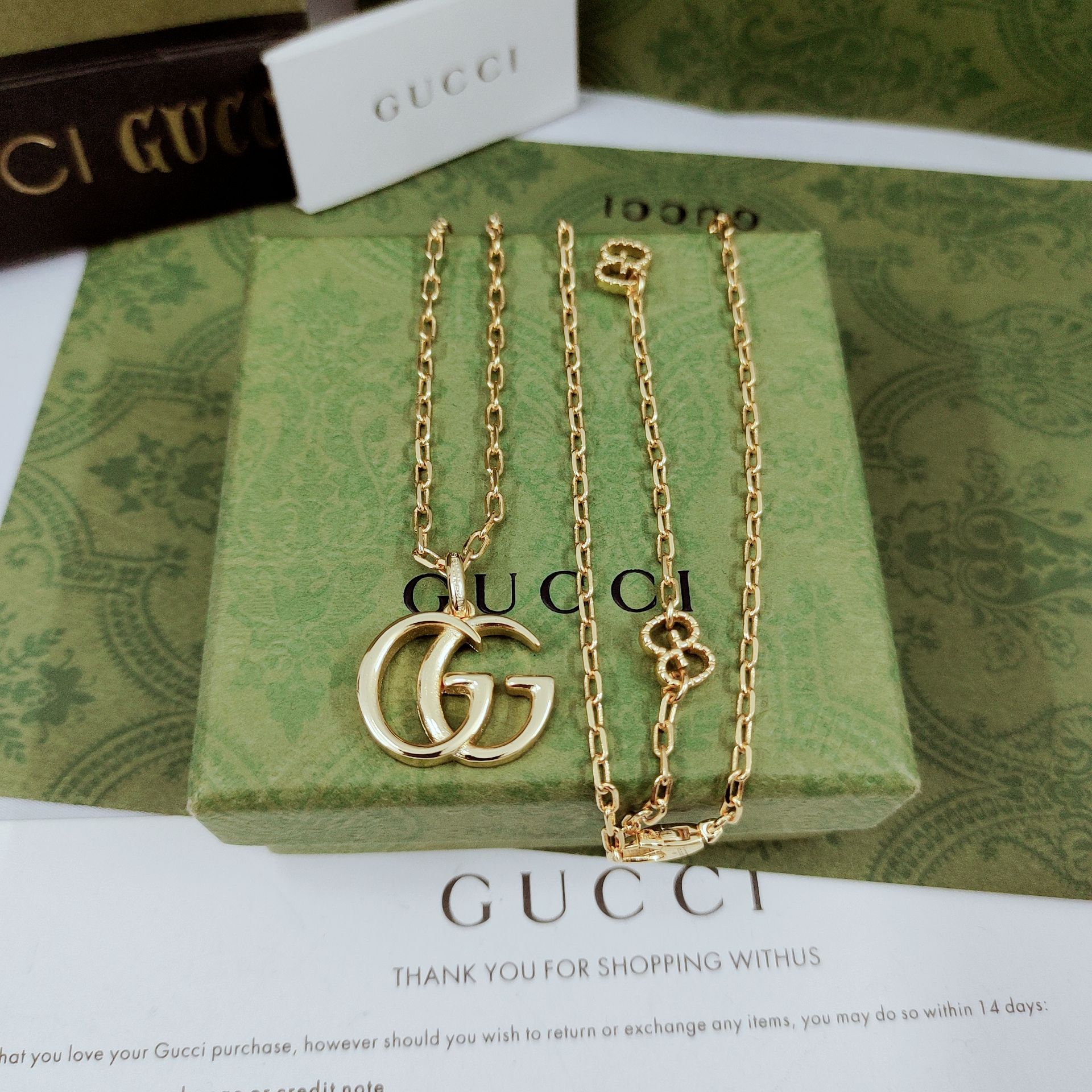 𝐆𝐮𝐜𝐜𝐢 Double G pendant