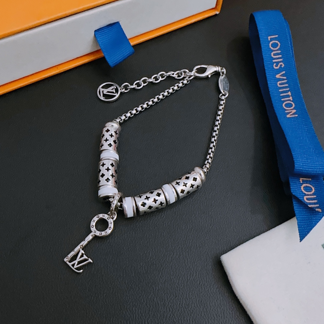 Louis Vuitton vintage silver bracelet couple's version 22cm20cm18cm changeable length