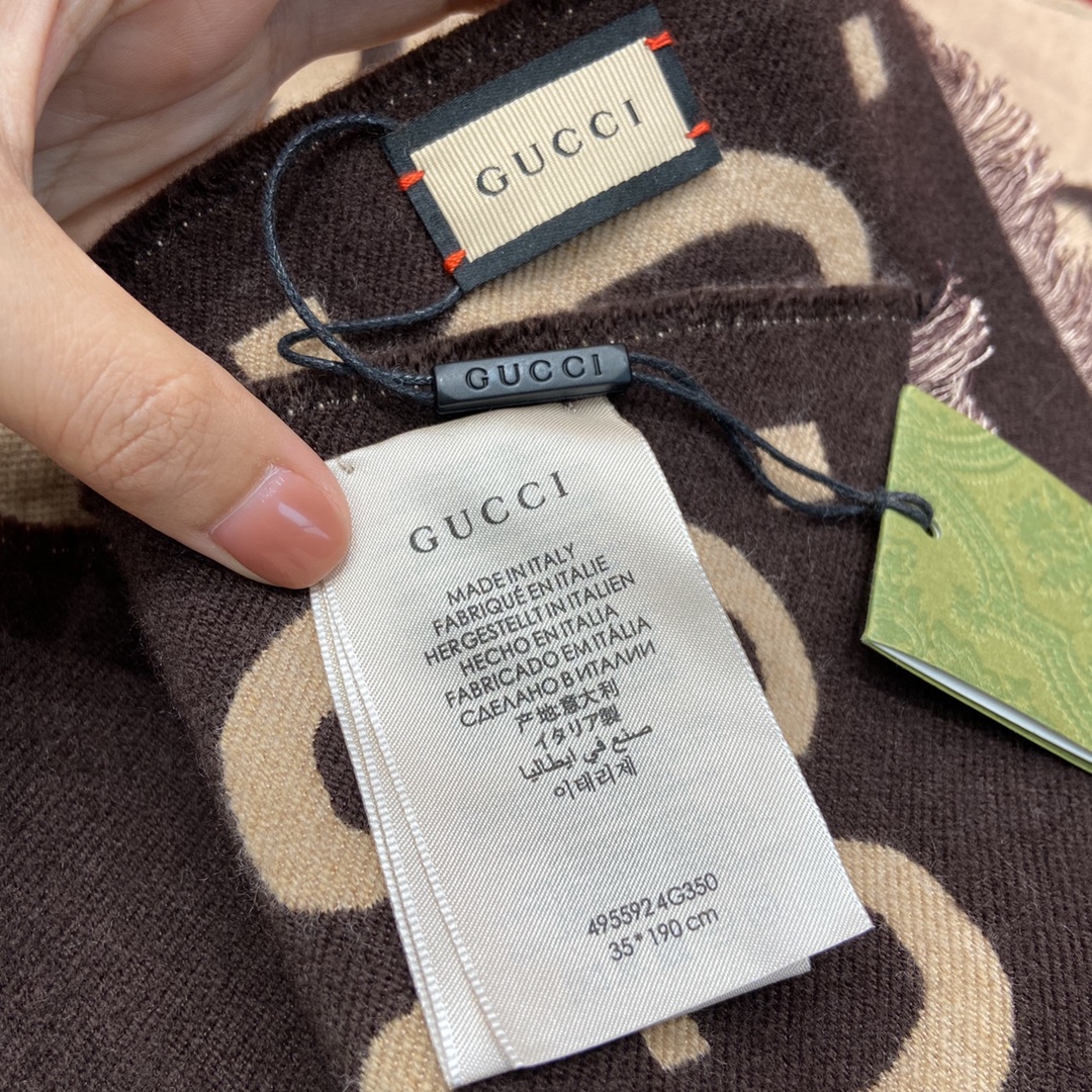 GUCCI earth tone scarf 91% wool and 9% silk