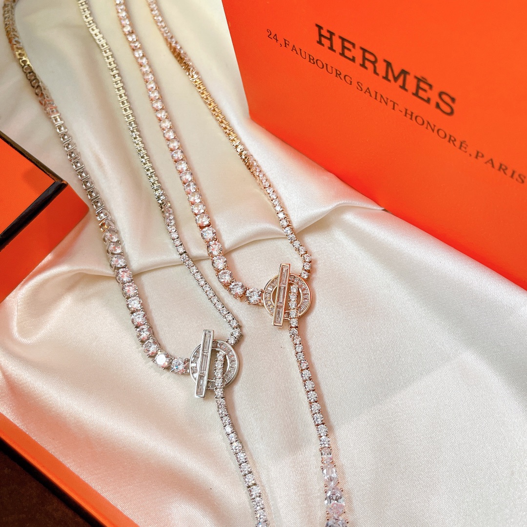 Hermes necklace