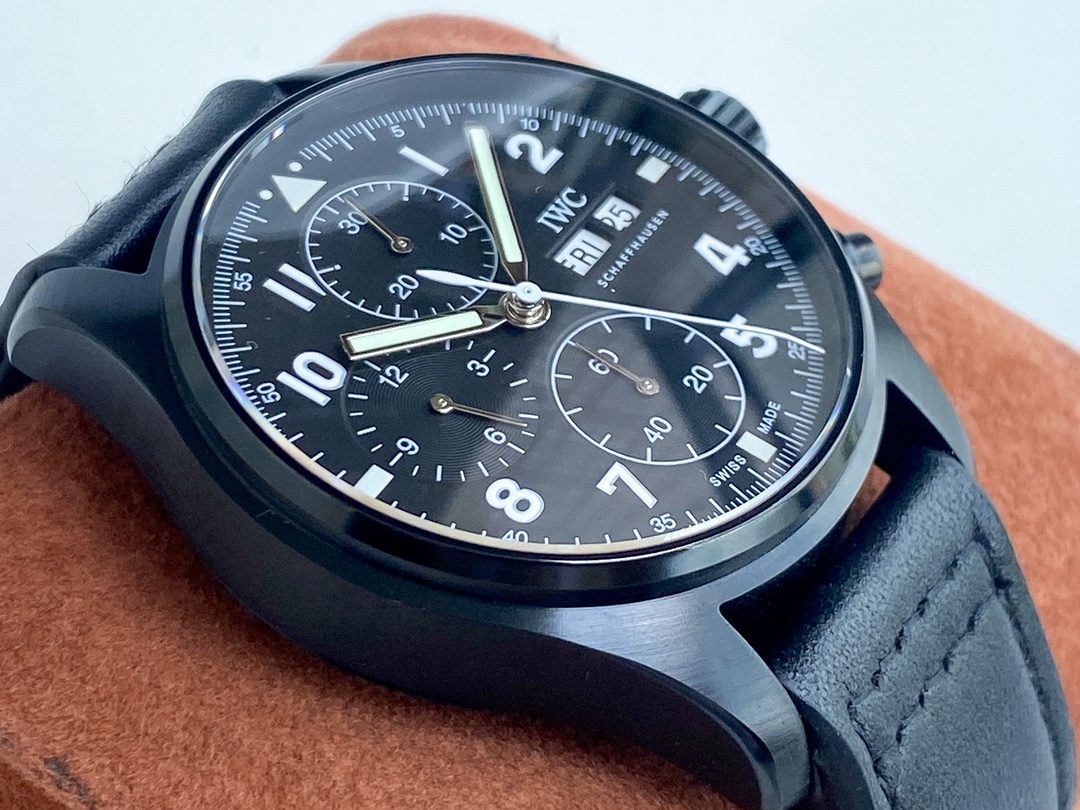 IWC- Pilot's Watch Chronograph Tribute 