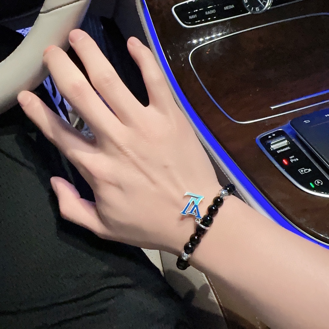 Louis Vuitton 🇷🇼 multi-element onyx thai silver style bracelet