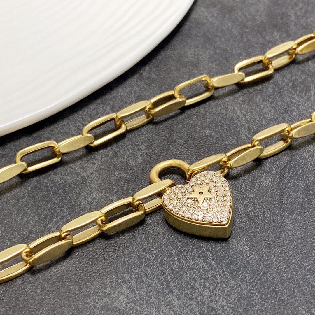 Dior necklace