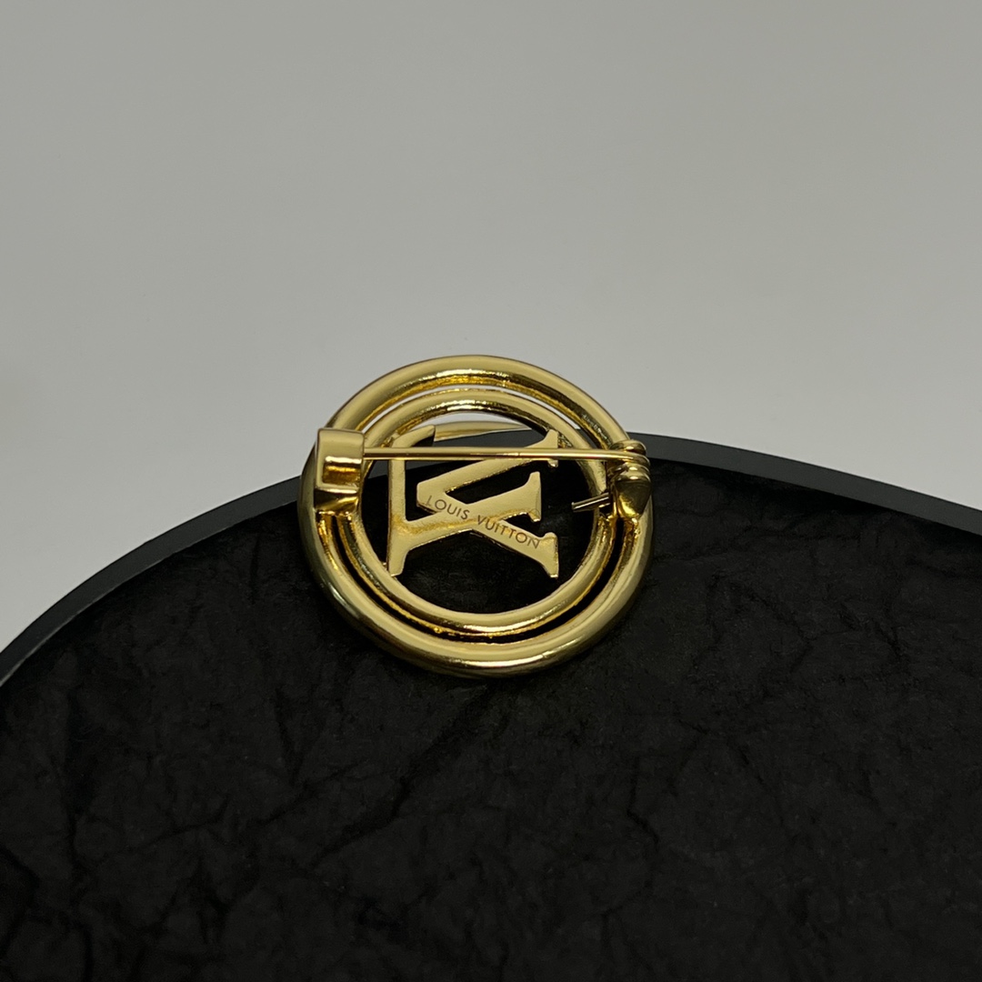 Louis Vuitton Lv brooch