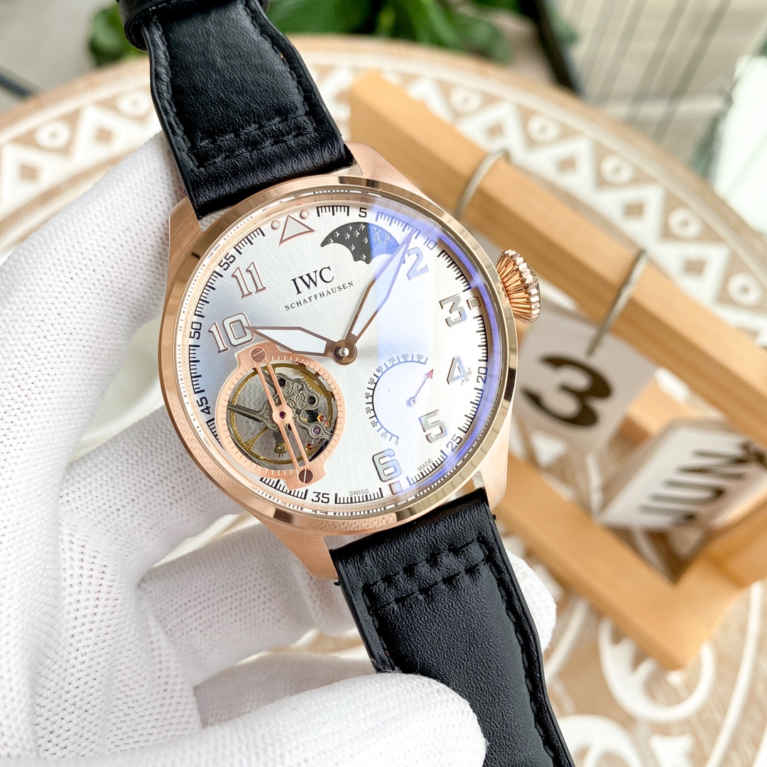 IWC- Fine men's watches Fully automatic mechanical movement, top 316 steel case and strap