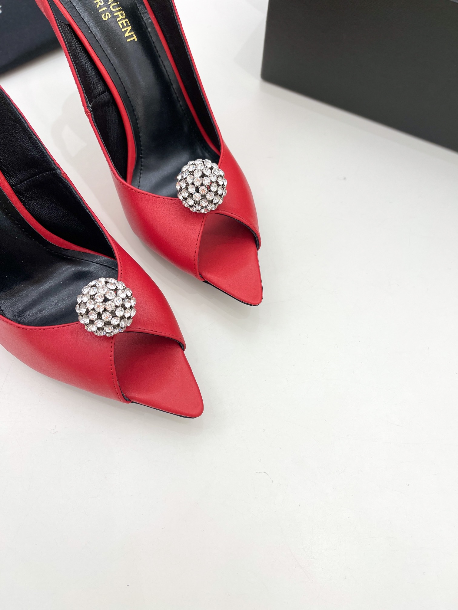 𝙎𝙖𝙞𝙣𝙩 𝙇𝙖𝙪𝙧𝙚𝙣𝙩 | 𝟐𝟎𝟐𝟏/𝐒𝐒 𝐧𝐞𝐰 YSL｜Roland 2022/fw early spring new baked high heels