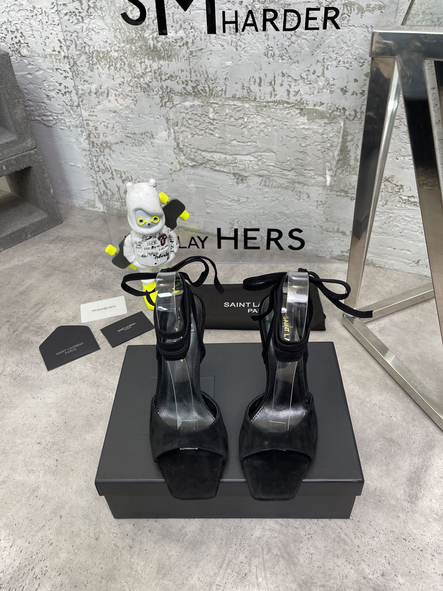 𝙎𝙖𝙞𝙣𝙩 𝙇𝙖𝙪𝙧𝙚𝙣𝙩 | 𝟐𝟎𝟐𝟐/𝐒𝐒 𝐧𝐞𝐰 YSL｜Early spring hot ysl high heel strappy sandals Italian leather sole